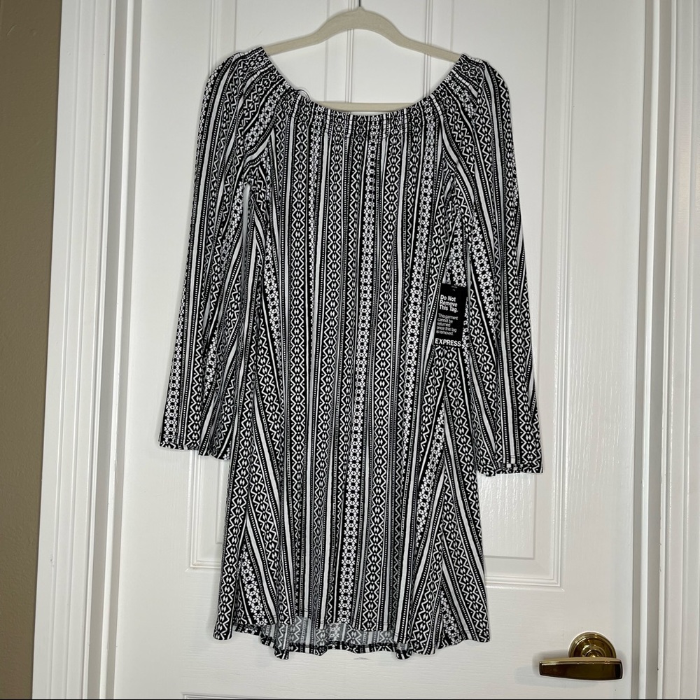 Express Women’s Black & White Long Sleeve Dress